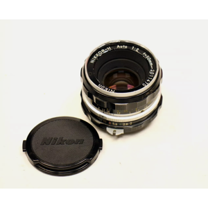 Nikkor-H Auto 50mm f/2 Non-AI Prime Lens