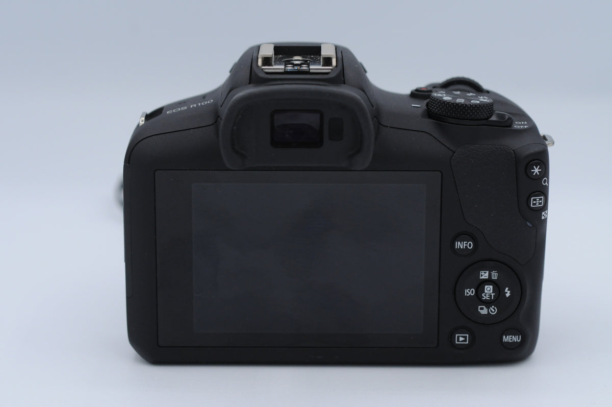 Canon EOS R100 with 18-45mm f4.5 - 6.3 IS STM