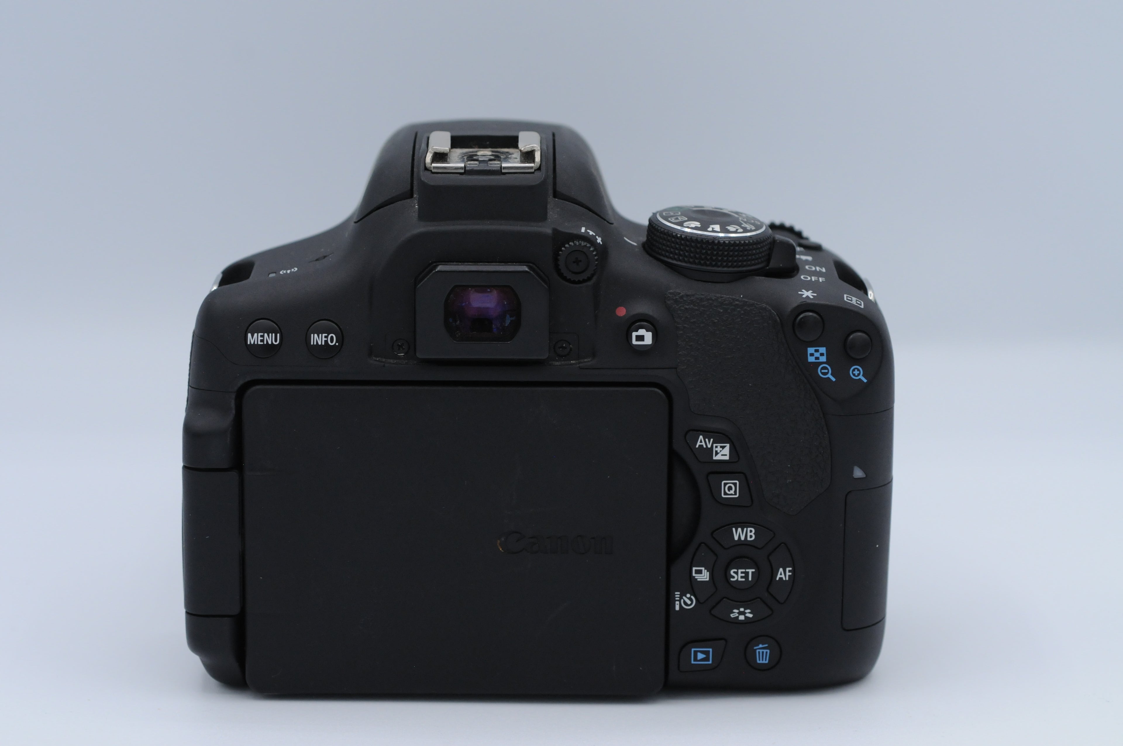 Canon EOS Rebel T6i with 18-55mm f3.5 - 5.6 IS STM