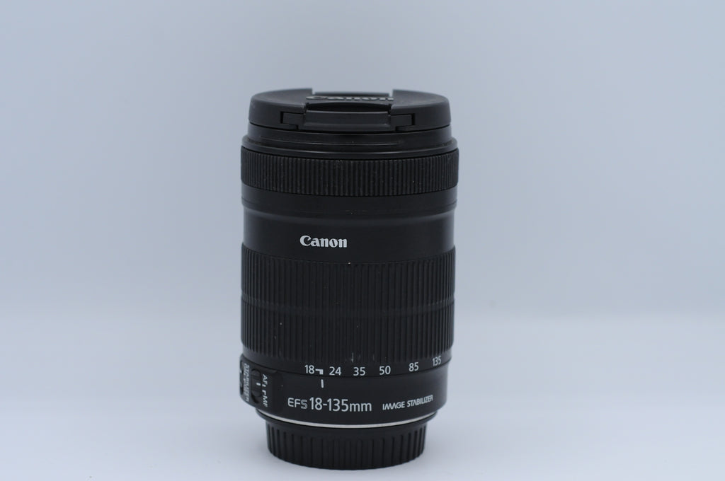 Canon EFS 18-135mm f3.5 - 5.6