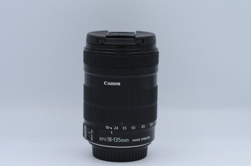 Canon EFS 18-135mm f3.5 - 5.6