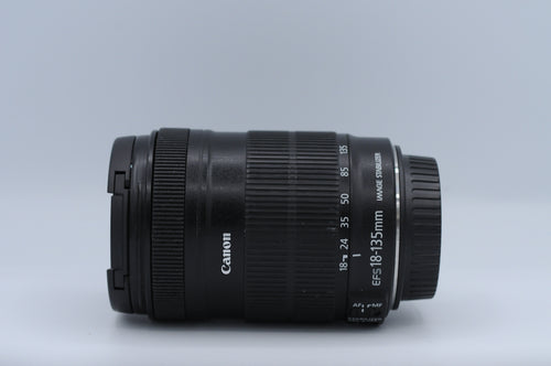 Canon EFS 18-135mm f3.5 - 5.6