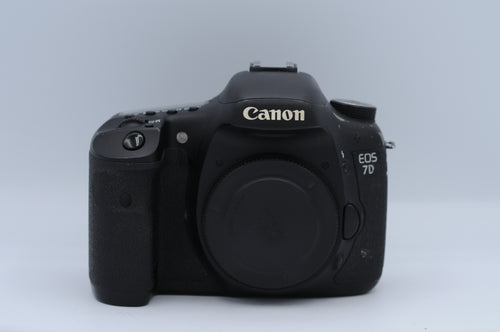Canon EOS 7D [Body Only]