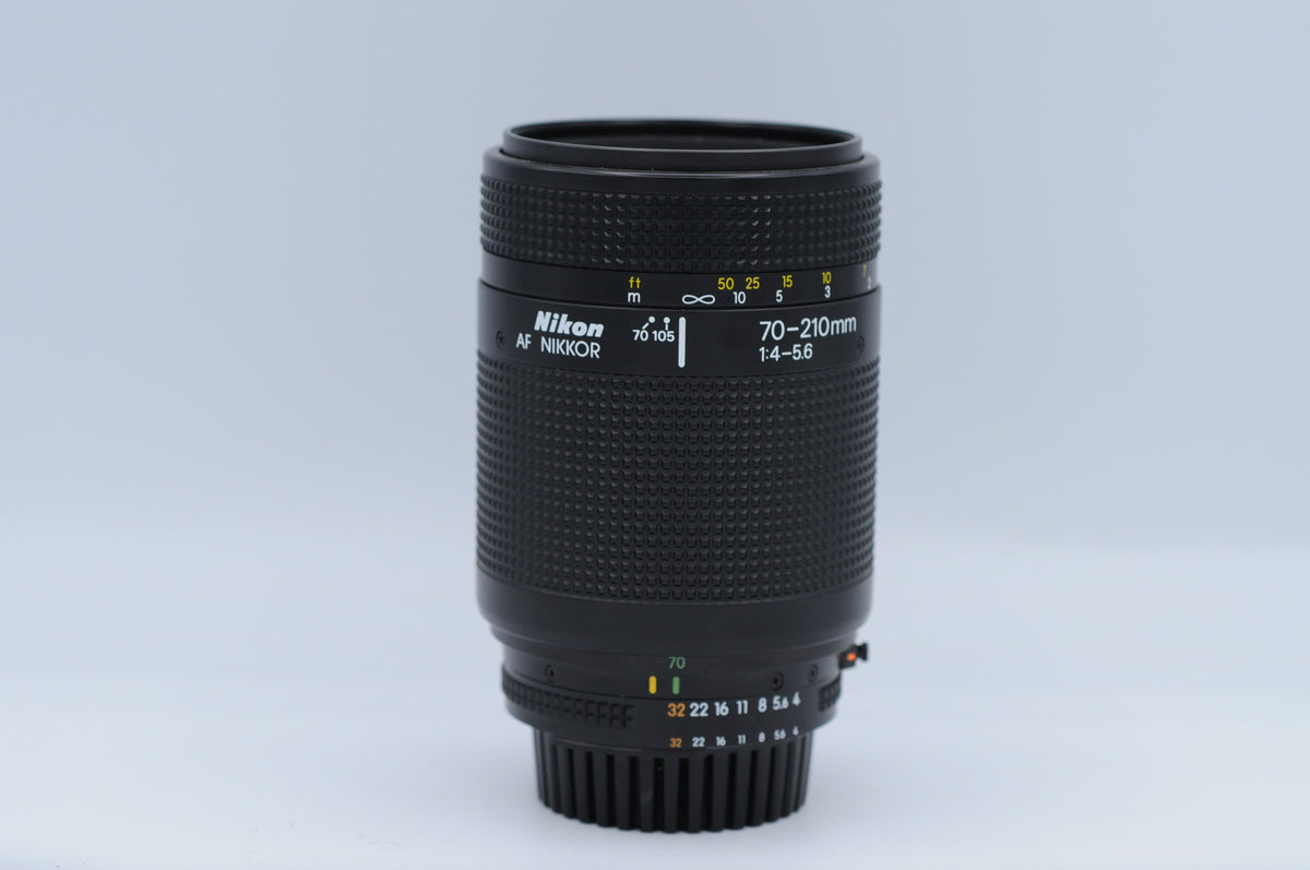 Nikon AF Nikkor 70-210mm f4 - 5.6