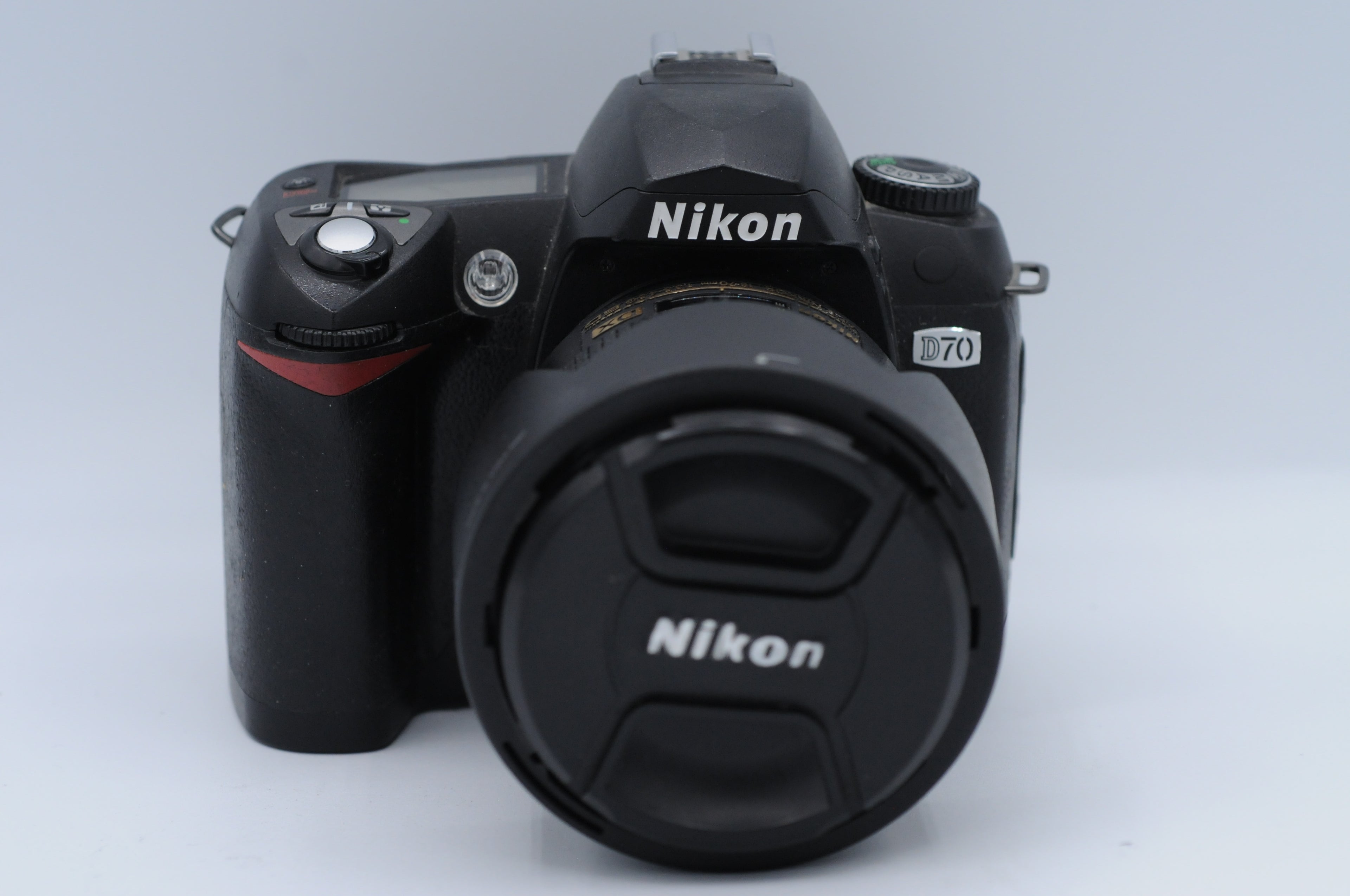 Nikon D70 with Nikon AF-S Nikkor 18-70mm f3.5 - 4.5