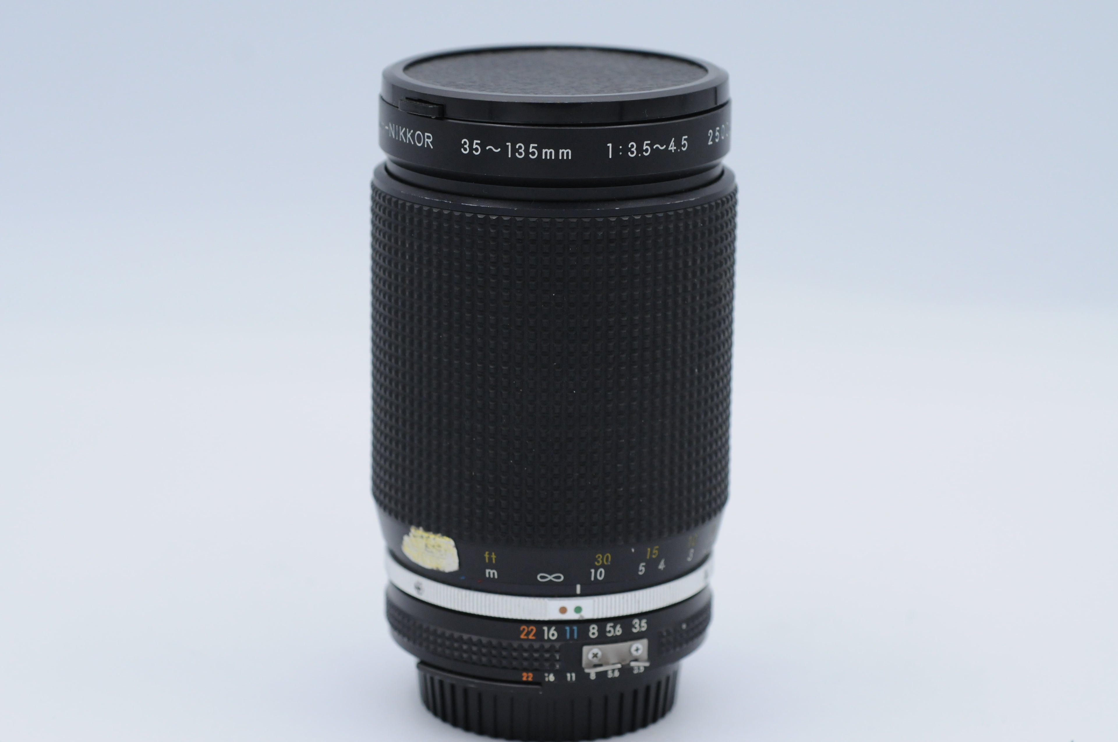 Nikon Zoom-Nikkor 35-135mm f3.5 - 4.5