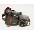 Nikon Coolpix 950 Digital Point and Shoot Camera Retro Design Selfie Screen